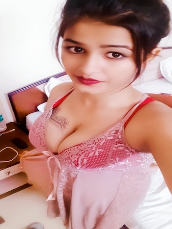 Busty Surat call girls