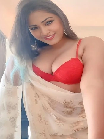 Mature call girls in Surat